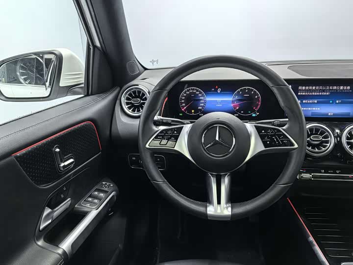 Фото 9 - Mercedes-Benz GLB-Class