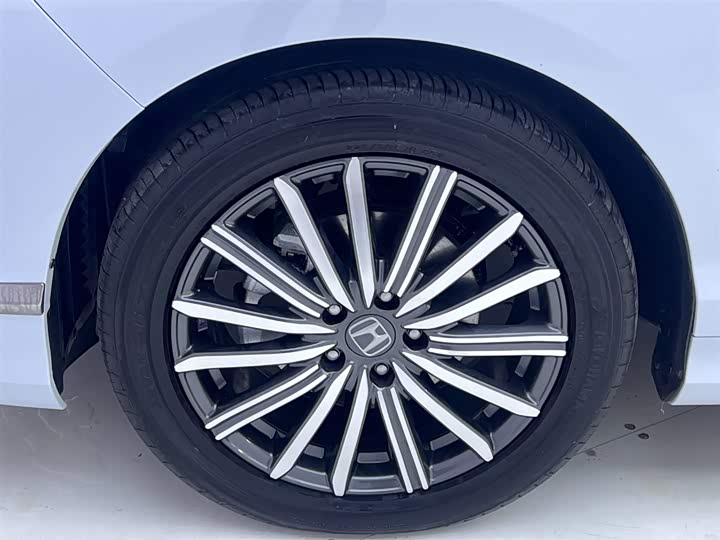 Фото 12 - Honda Elysion