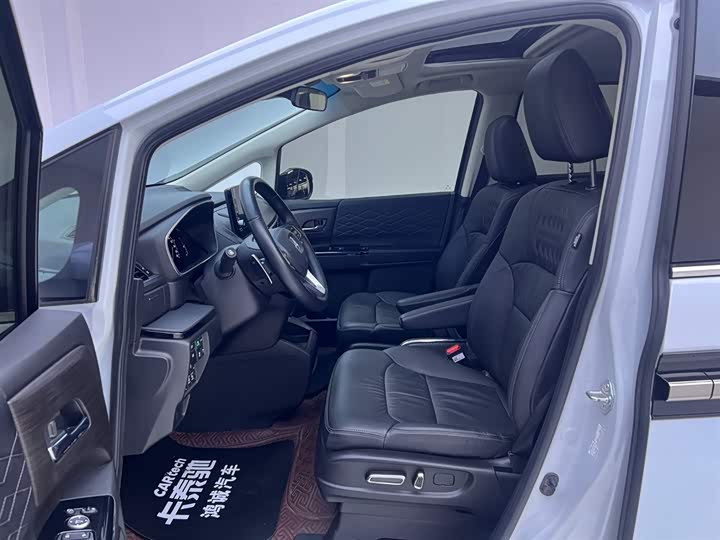 Фото 15 - Honda Elysion