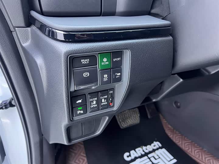 Фото 16 - Honda Elysion