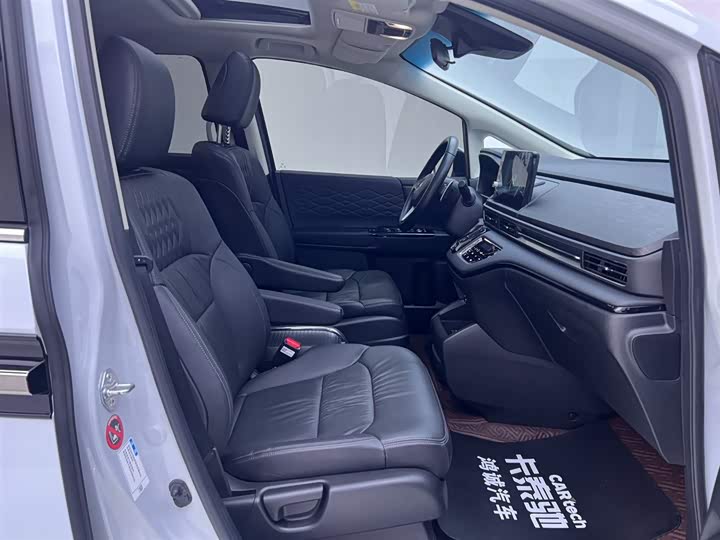 Фото 19 - Honda Elysion