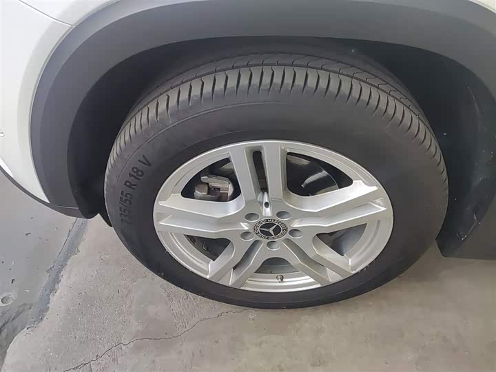 Фото 23 - Mercedes-Benz GLB-Class