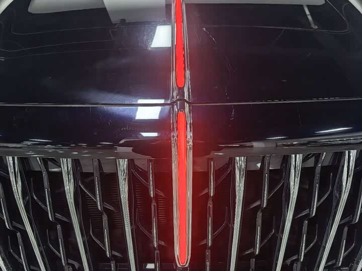 Фото 19 - Hongqi HS3 Hybrid