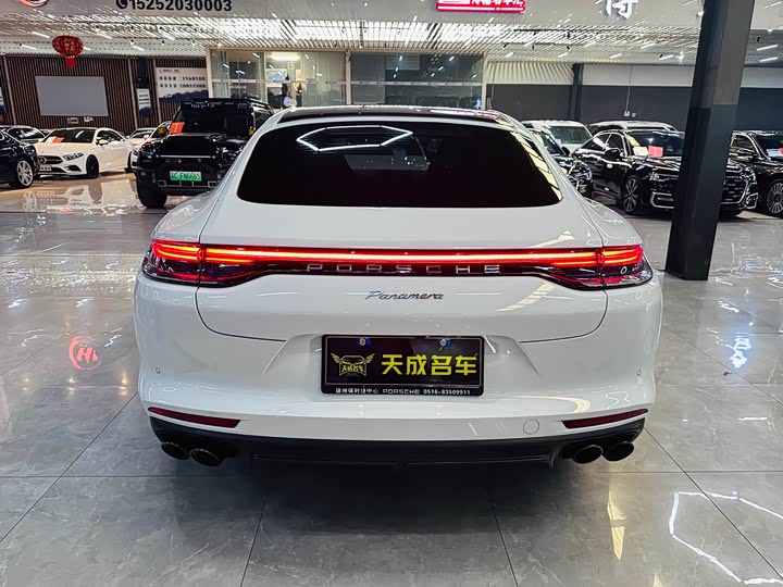 Фото 6 - Porsche Panamera