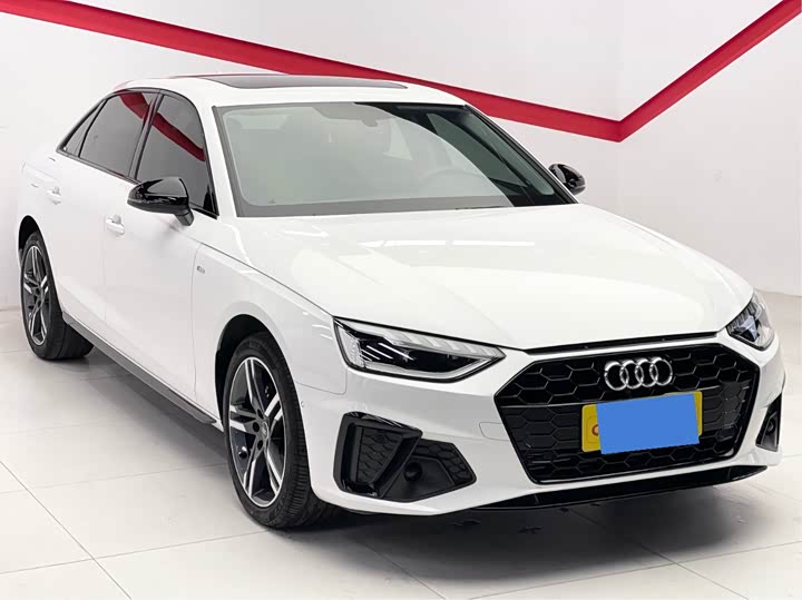 Фото 3 - Audi A4L