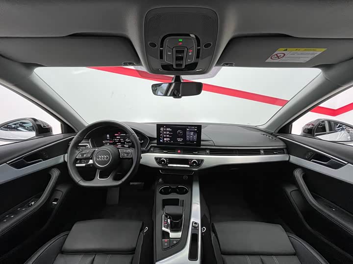 Фото 9 - Audi A4L