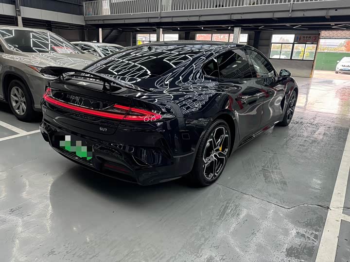 Фото 12 - Xiaomi SU7