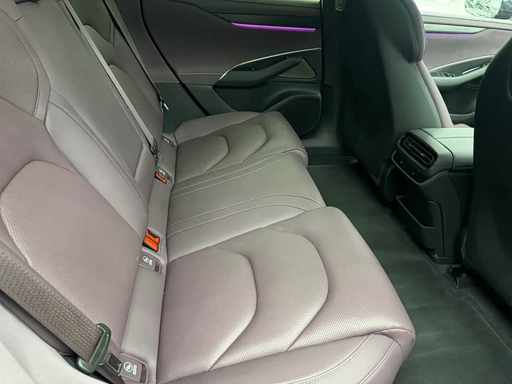 Фото 6 - Xiaomi SU7