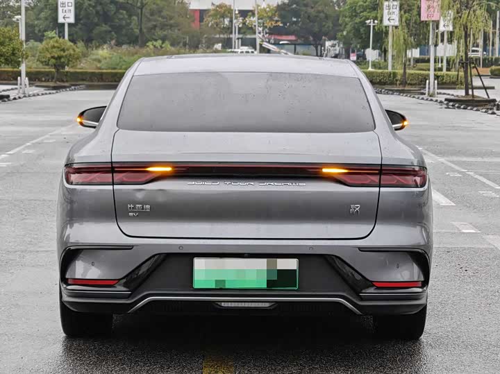 Фото 13 - BYD Han