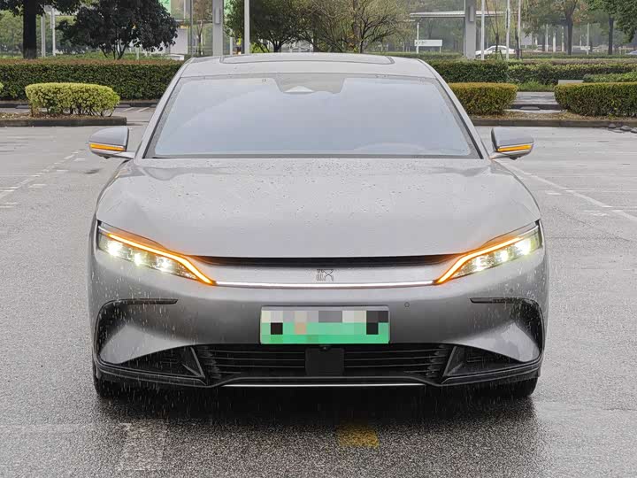 Фото 2 - BYD Han