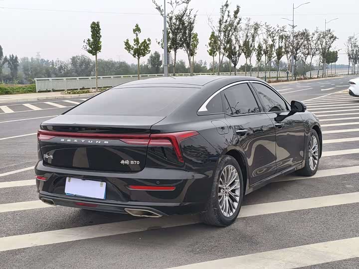 Фото 4 - Bestune B70