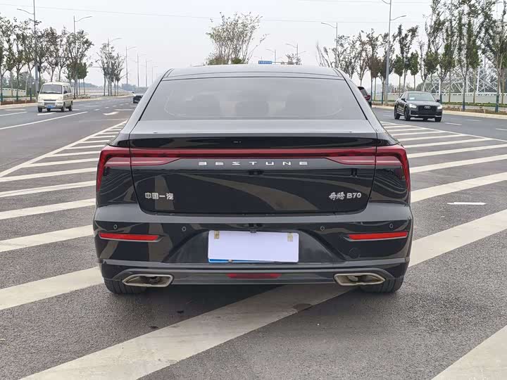 Фото 5 - Bestune B70