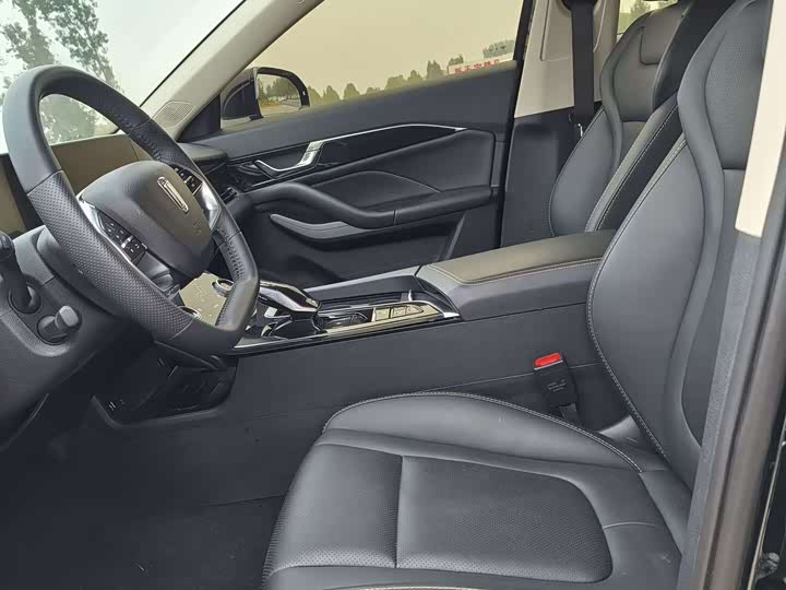 Фото 6 - Bestune B70