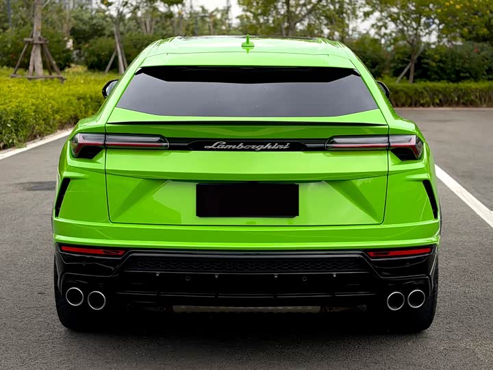 Фото 5 - Lamborghini Urus