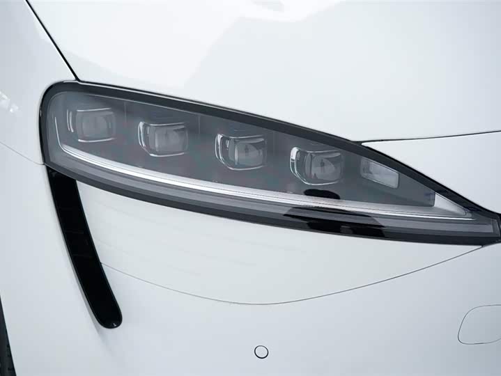 Фото 12 - Luxeed S7