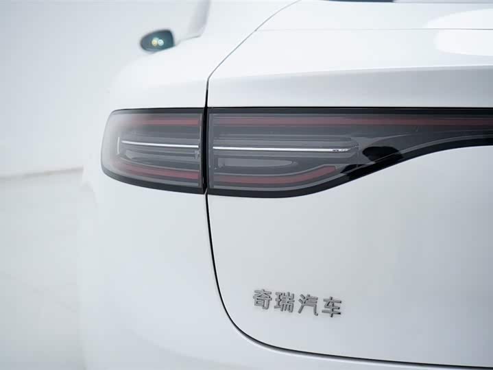 Фото 16 - Luxeed S7