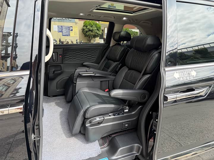 Фото 11 - Honda Elysion