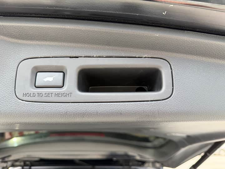 Фото 17 - Honda Elysion