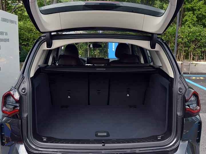 Фото 14 - BMW iX3