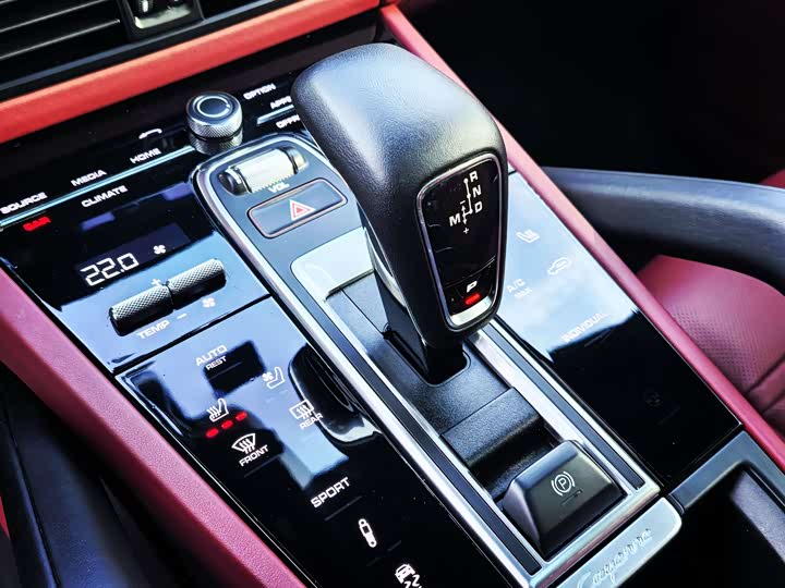 Фото 5 - Porsche Cayenne