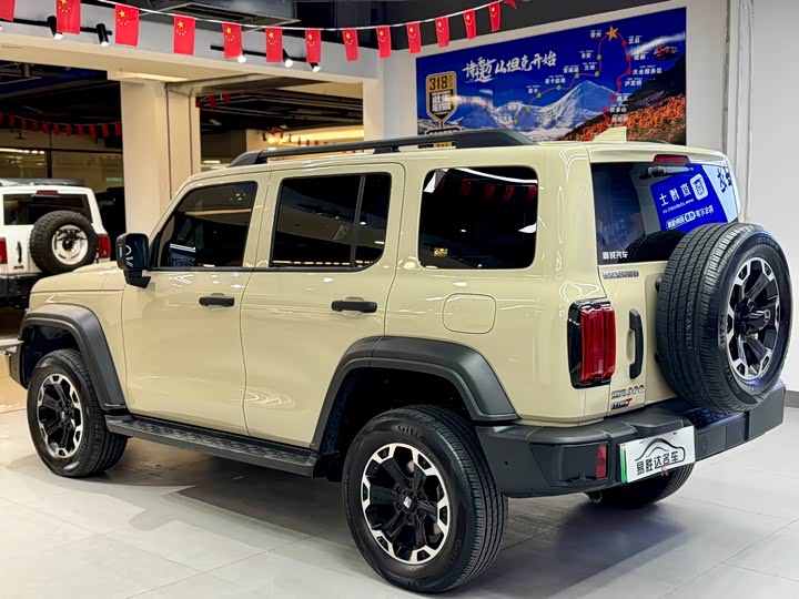 Фото 4 - Tank 300 Hybrid