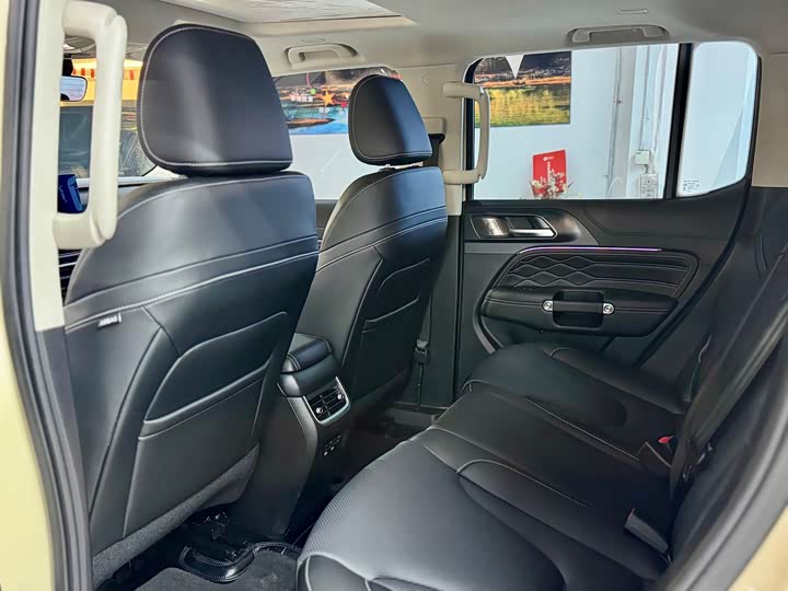 Фото 9 - Tank 300 Hybrid