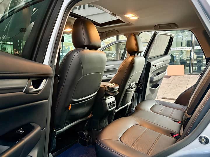 Фото 8 - Mazda CX-5