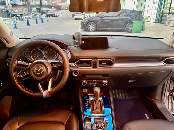 Фото 9 - Mazda CX-5