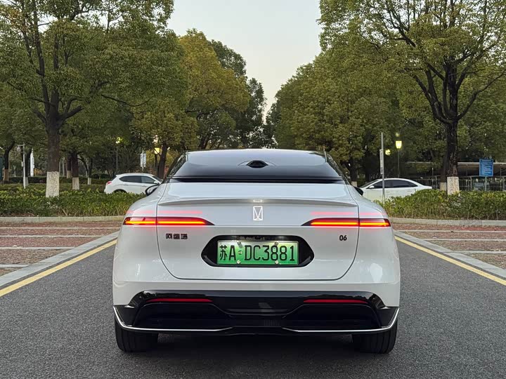 Фото 5 - Avatr 06