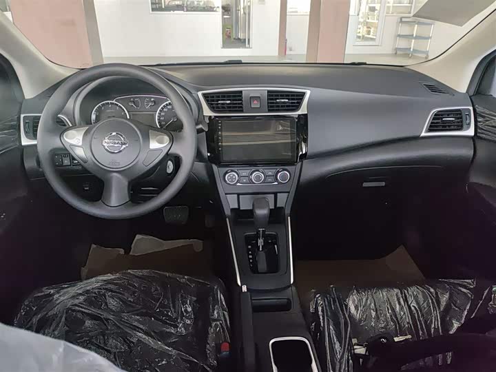 Фото 10 - Nissan Sylphy