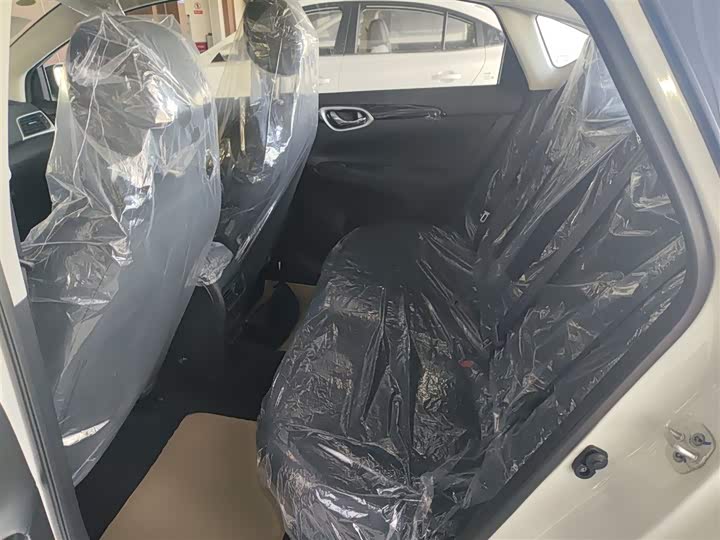 Фото 16 - Nissan Sylphy