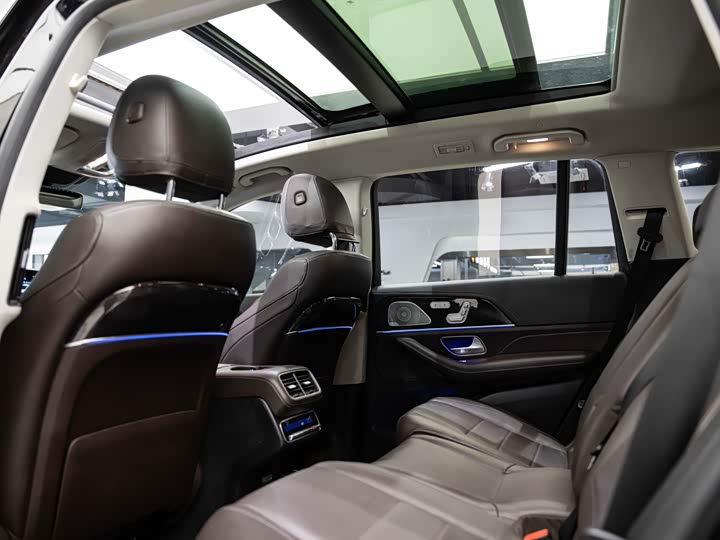 Фото 11 - Mercedes-Benz GLS-Class