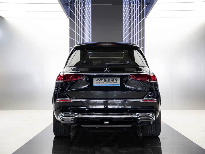 Фото 16 - Mercedes-Benz GLS-Class