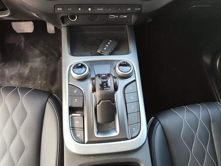 Фото 14 - Tank 300