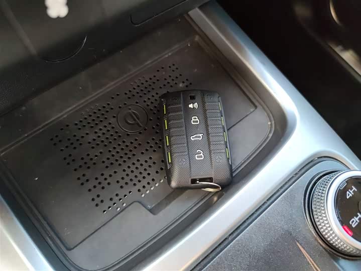 Фото 9 - Tank 300