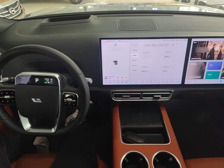 Фото 10 - LiXiang L8