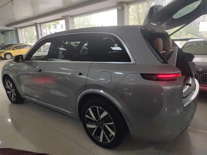 Фото 5 - LiXiang L8