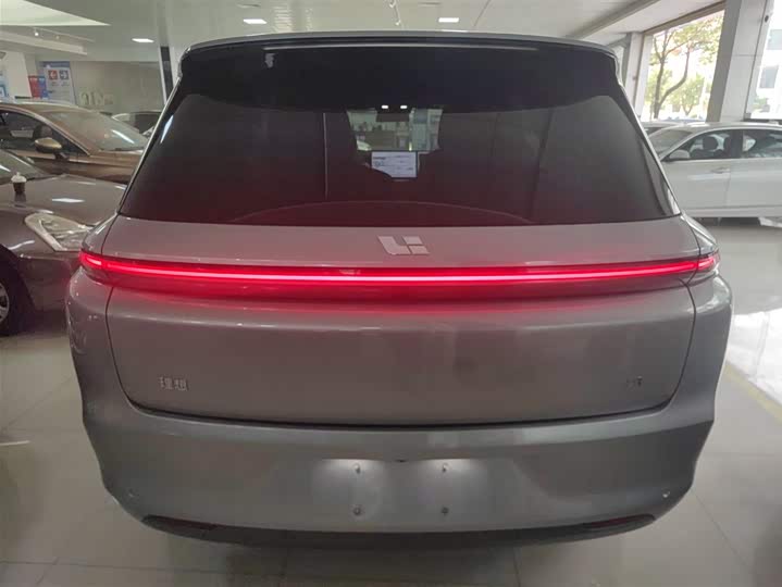 Фото 6 - LiXiang L8