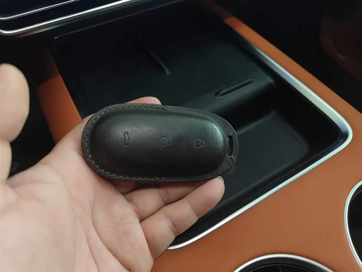 Фото 9 - LiXiang L8