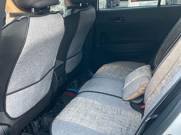 Фото 8 - Toyota Corolla Cross