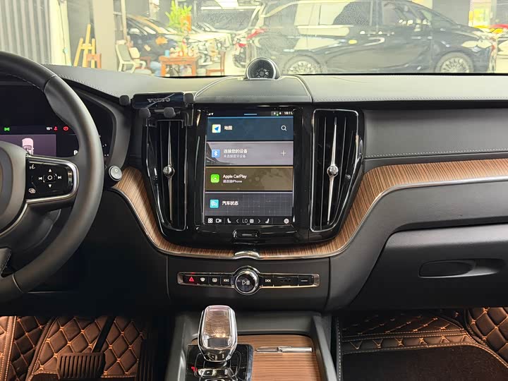 Фото 16 - Volvo XC60