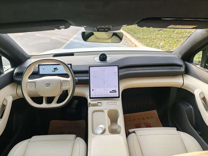 Фото 7 - Nio ES6