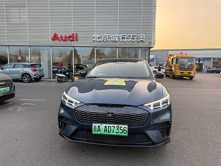 Фото 4 - Ford Mustang Mach-E