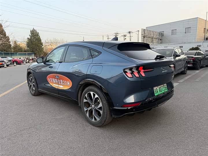 Фото 5 - Ford Mustang Mach-E