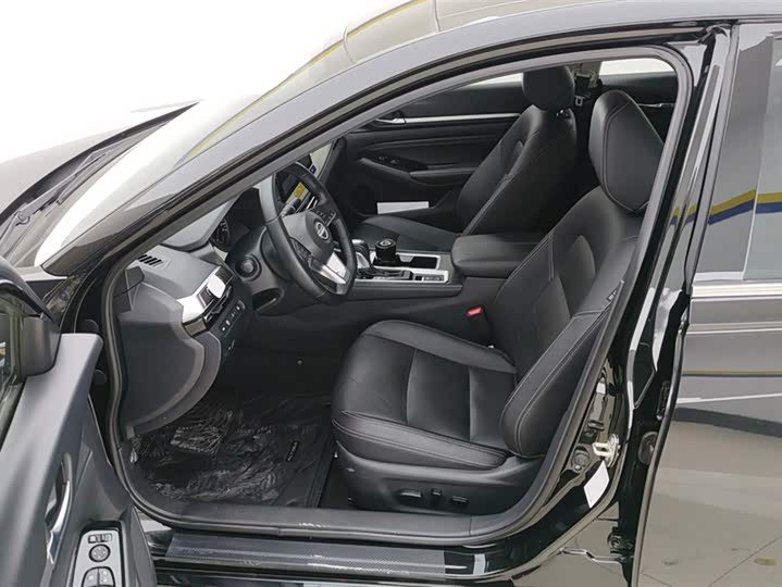 Фото 9 - Nissan Teana