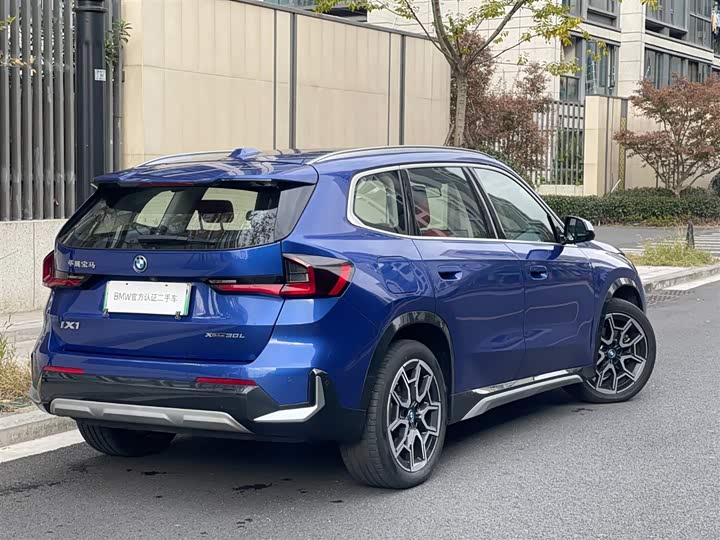 Фото 3 - BMW iX1