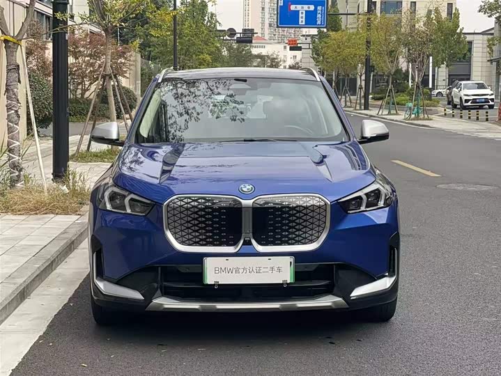 Фото 4 - BMW iX1
