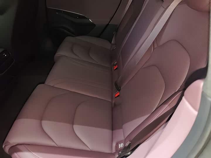 Фото 17 - Xiaomi SU7