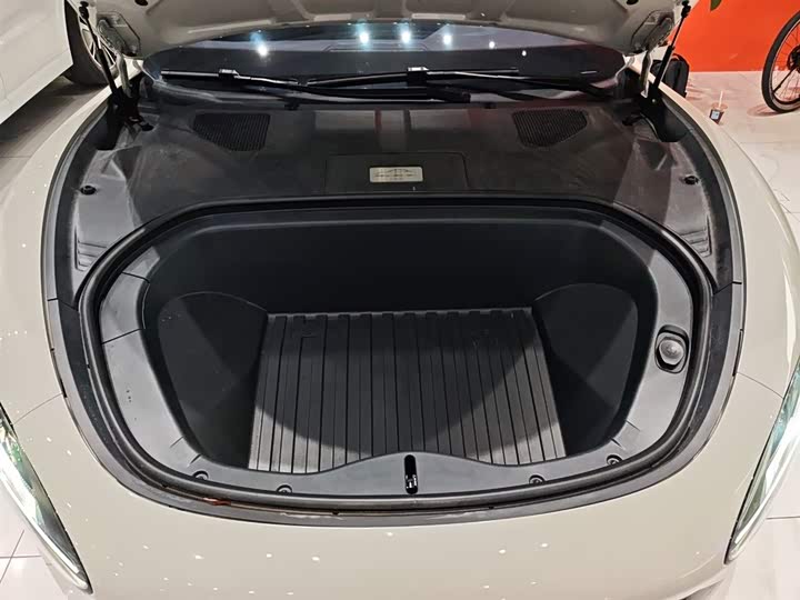 Фото 20 - Xiaomi SU7