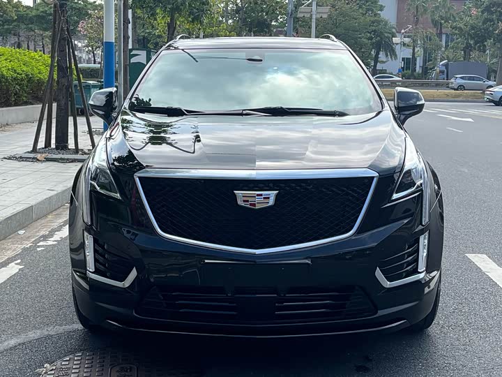 Фото 2 - Cadillac XT5